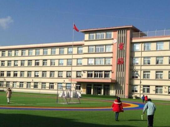 清原实验小学教学楼